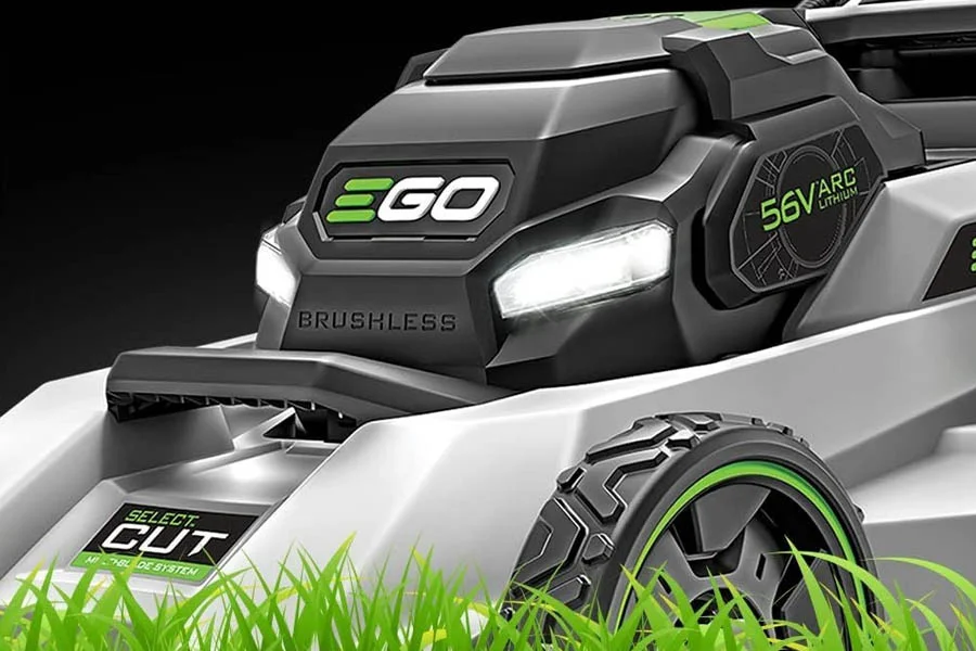 self propelled battery lawnmower